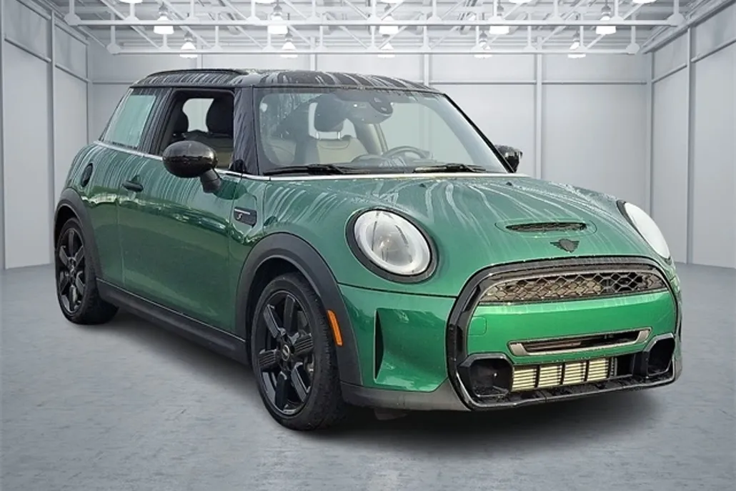 2022 Mini Cooper Hardtop S photo 1
