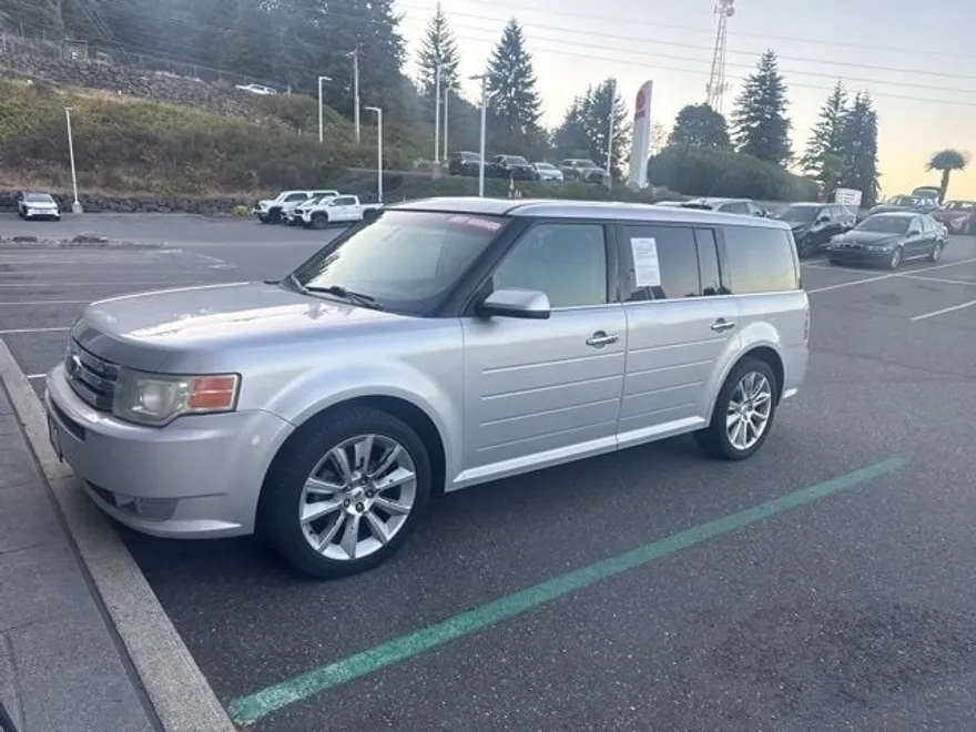2009 Ford Flex SEL photo 1