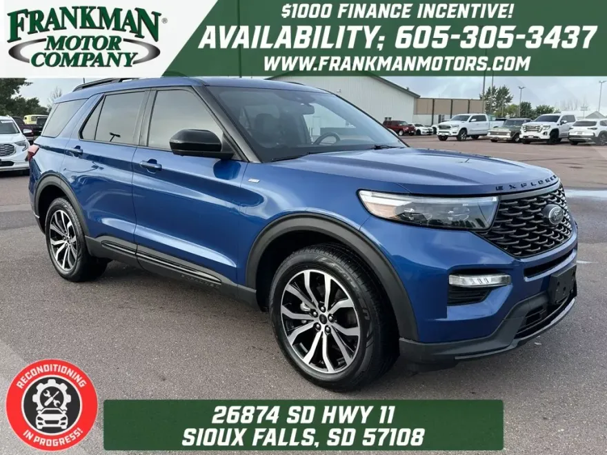 2022 Ford Explorer ST-Line photo 1