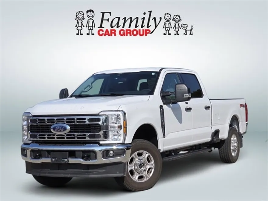 2025 Ford F-350 XLT photo 1
