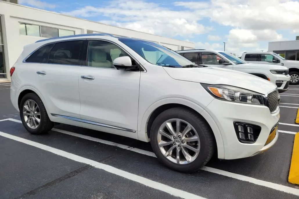 2017 Kia Sorento V6 photo 1