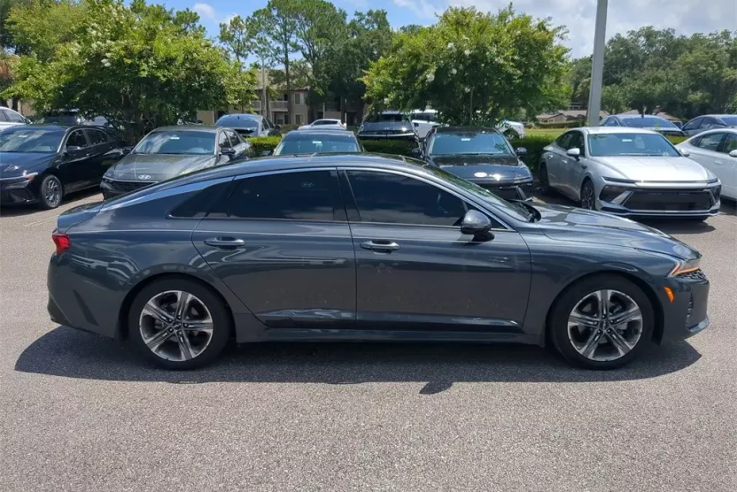 2023 Kia K5 EX photo 1