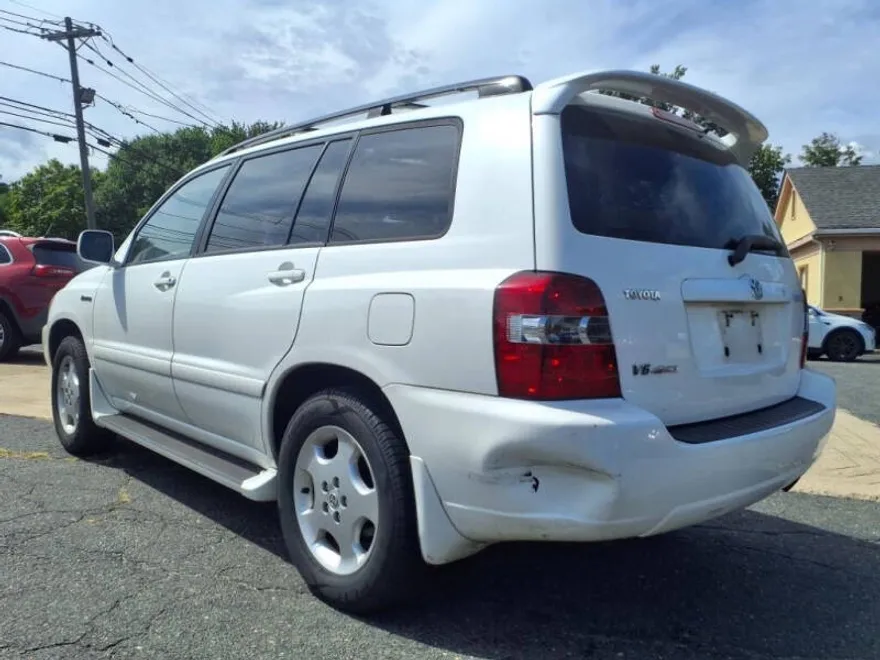 2005 Toyota Highlander photo 1