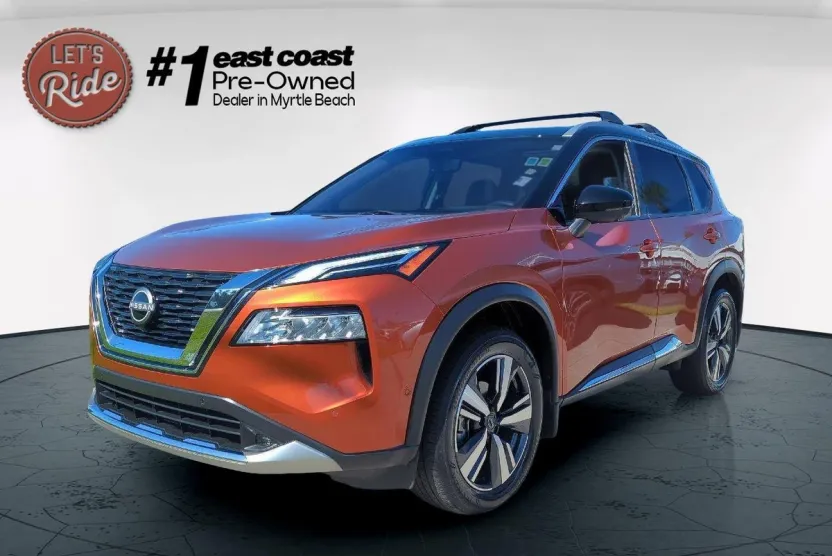 2022 Nissan Rogue Platinum photo 1