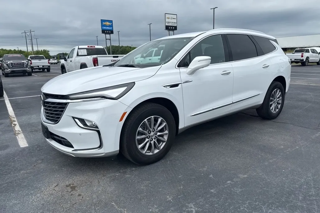2024 Buick Enclave Premium photo 1
