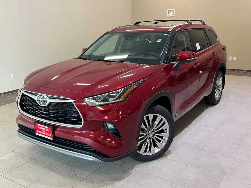 2025 Toyota Highlander Hybrid Platinum photo 1