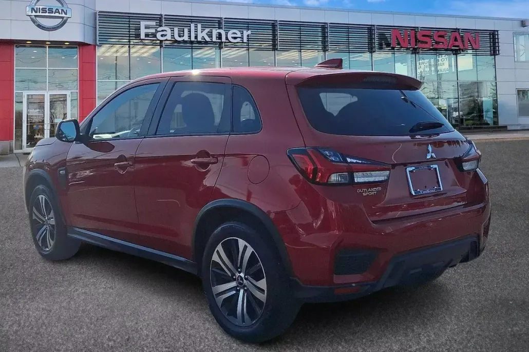 2020 Mitsubishi Outlander Sport ES photo 1