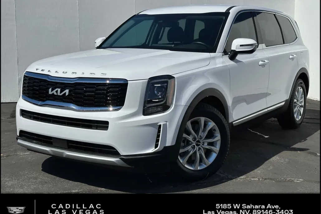 2022 Kia Telluride LX photo 1