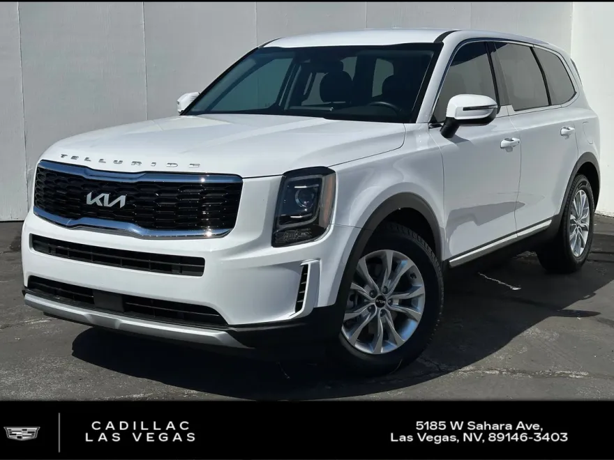 2022 Kia Telluride LX photo 1