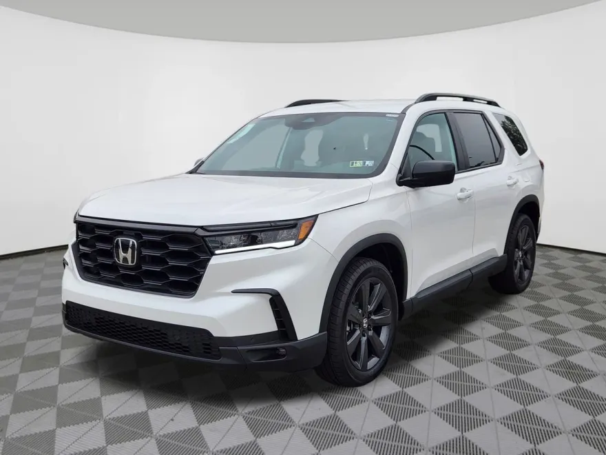 2025 Honda Pilot Sport photo 1