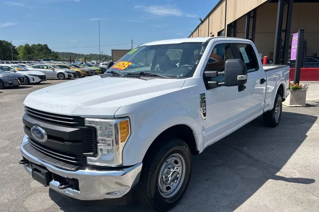 2017 Ford F-250 XL photo 1