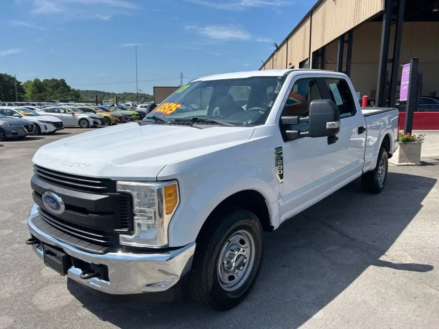 2017 Ford F-250 XL photo 1