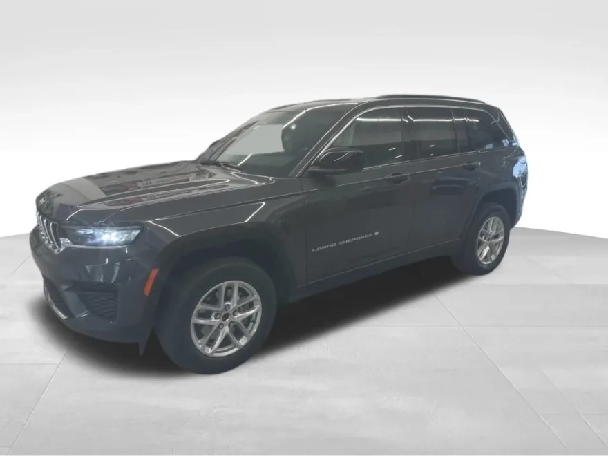2025 Jeep Grand Cherokee Laredo X photo 1