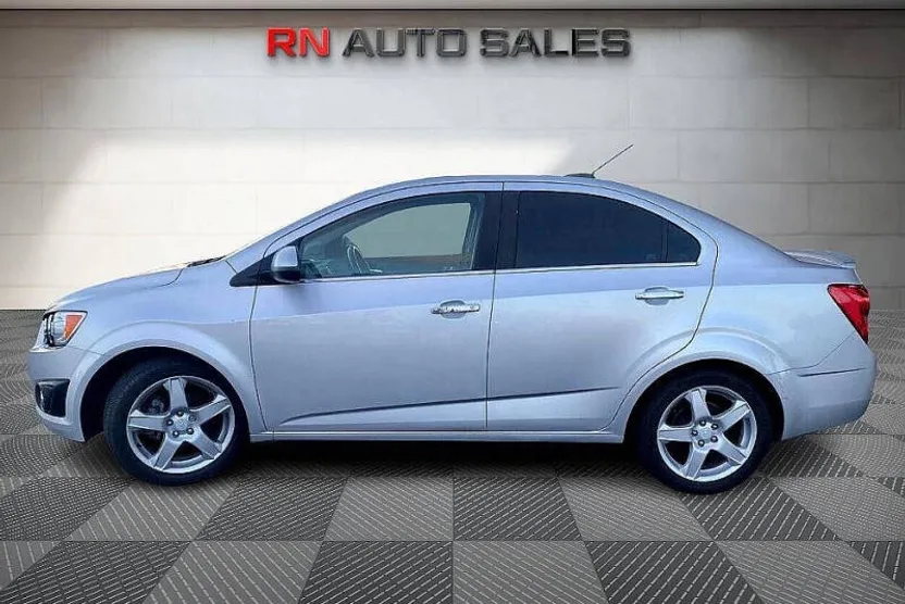 2016 Chevrolet Sonic LTZ photo 1
