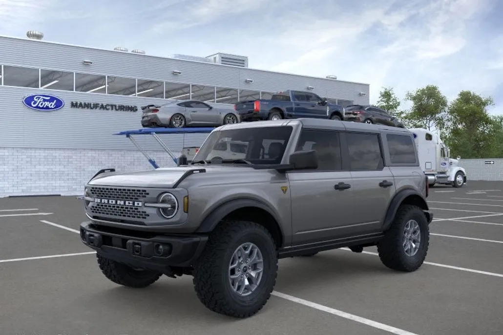 2025 Ford Bronco Badlands photo 1
