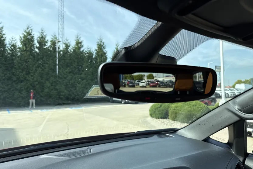 2026 Chrysler Pacifica Pinnacle photo 1