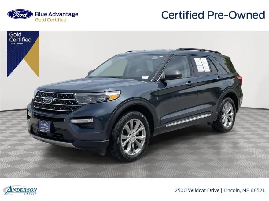 2022 Ford Explorer XLT photo 1