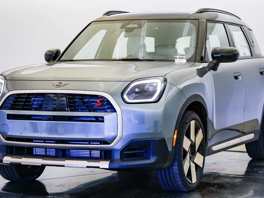 2025 Mini Countryman Signature photo 1