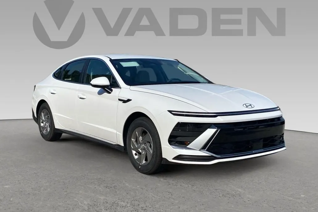 2025 Hyundai Sonata SE photo 1