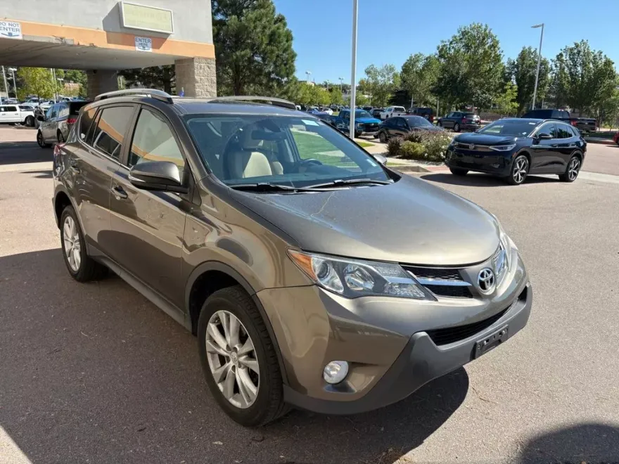 2014 Toyota RAV4 Limited photo 1