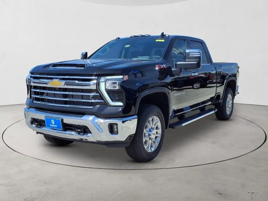 2025 Chevrolet Silverado 2500HD LTZ photo 1