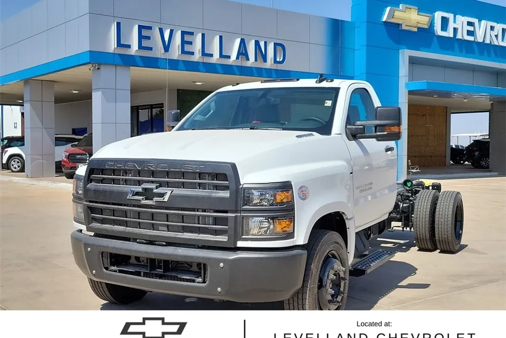 2024 Chevrolet Silverado 5500HD Work Truck photo 1