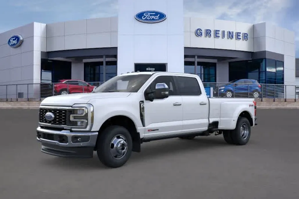 2026 Ford F-350 Lariat photo 1