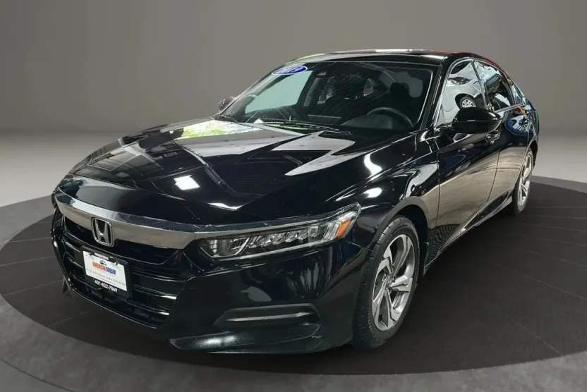 2019 Honda Accord LX photo 1