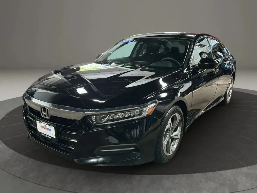 2019 Honda Accord LX photo 1