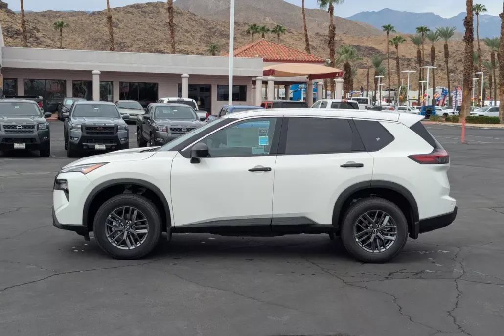 2026 Nissan Rogue S photo 1