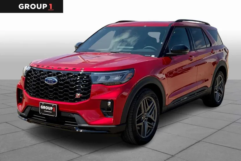 2025 Ford Explorer ST photo 1