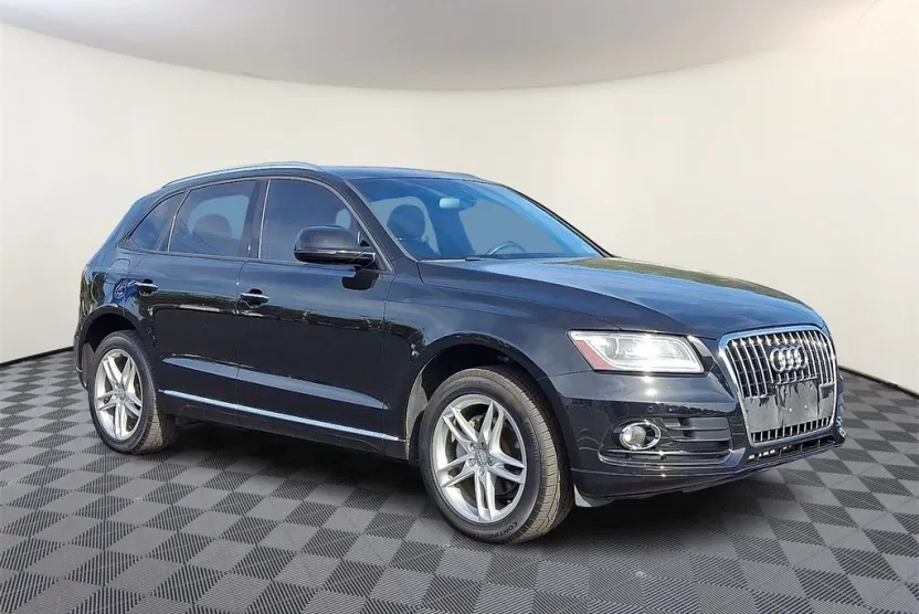 2015 Audi Q5 2.0T Premium photo 1