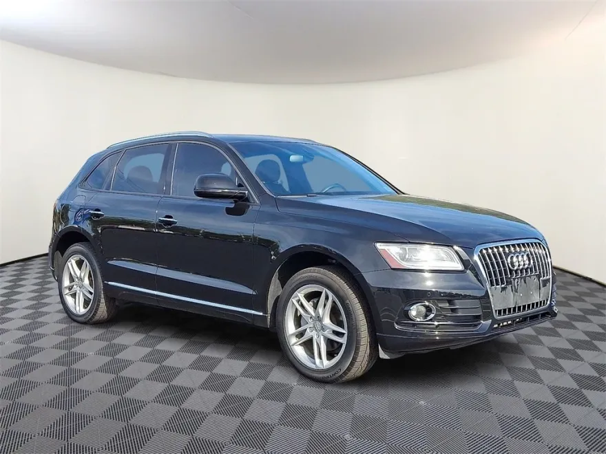 2015 Audi Q5 2.0T Premium photo 1