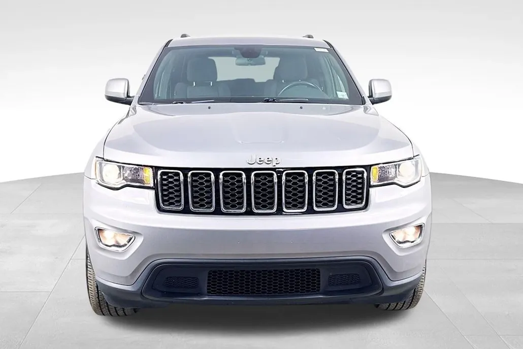 2021 Jeep Grand Cherokee Laredo E photo 1