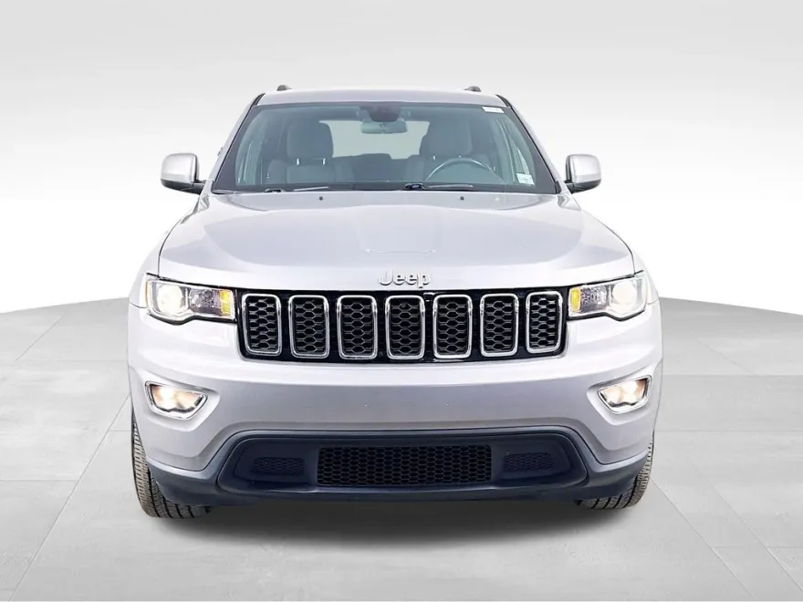 2021 Jeep Grand Cherokee Laredo E photo 1