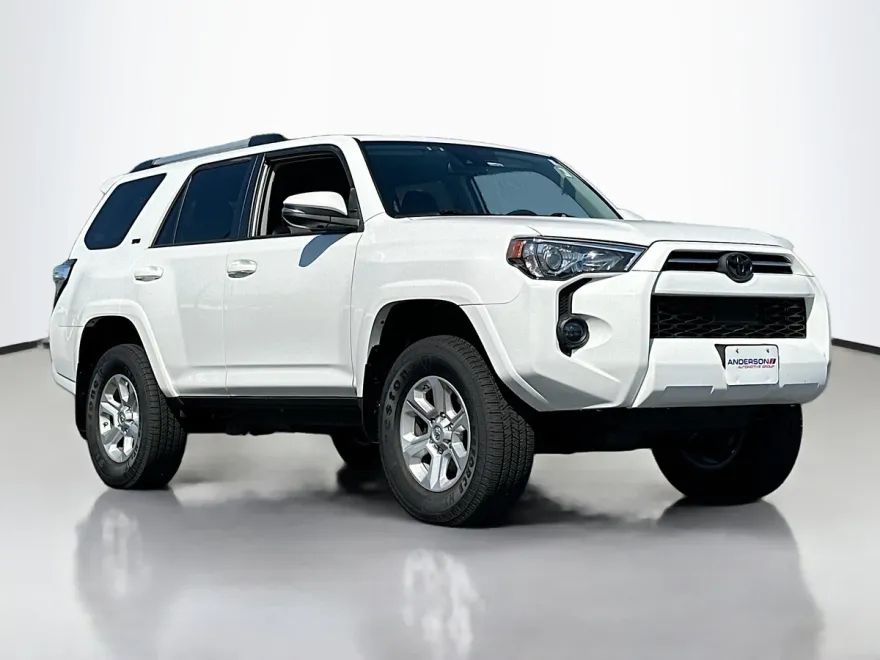 2020 Toyota 4Runner SR5 4WD photo 1