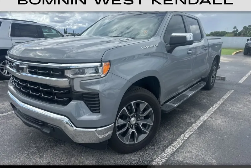 2024 Chevrolet Silverado 1500 LT photo 1