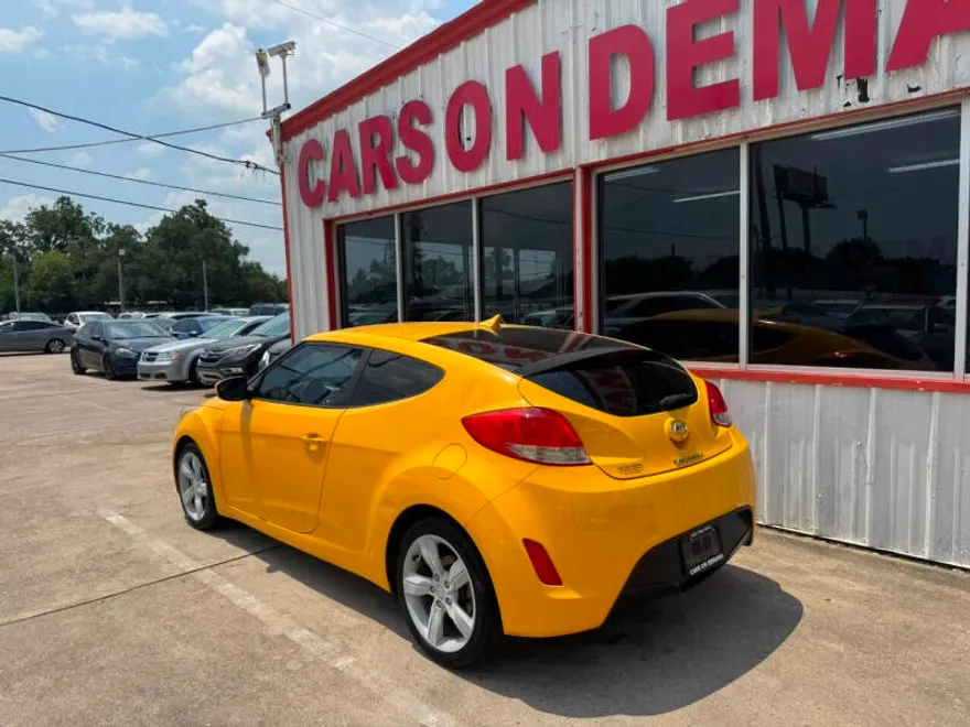 2014 Hyundai Veloster photo 1