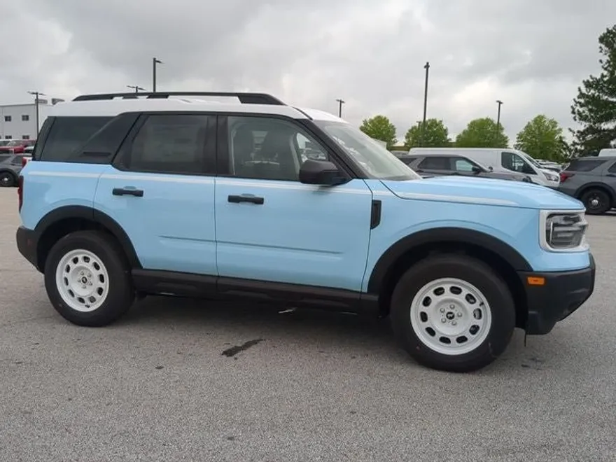 2025 Ford Bronco Sport Heritage photo 1