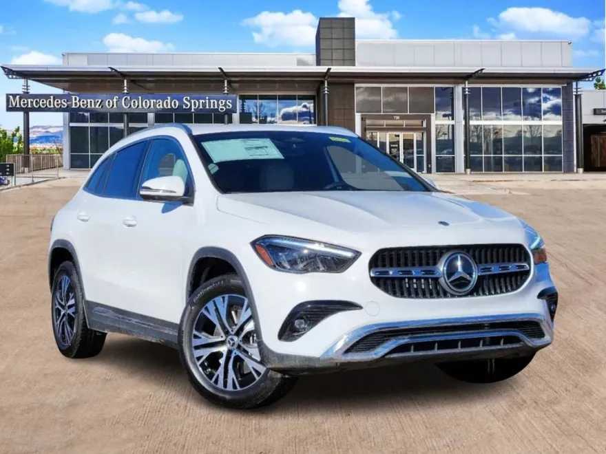 2025 Mercedes Benz GLA 250 4MATIC photo 1