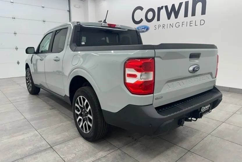 2022 Ford Maverick Lariat photo 1