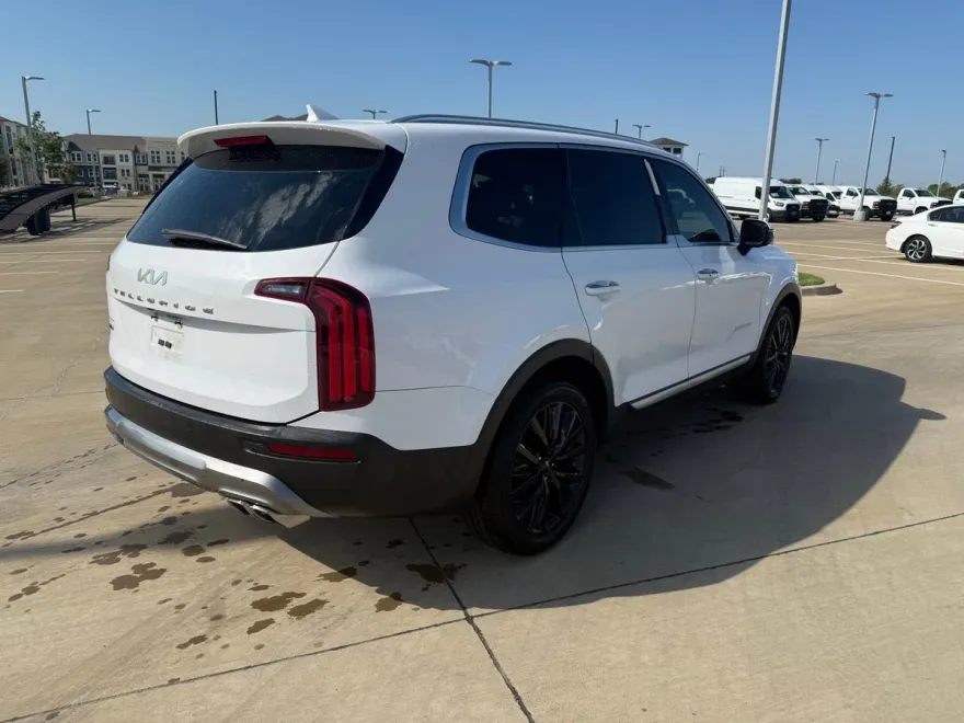 2022 Kia Telluride SX photo 1