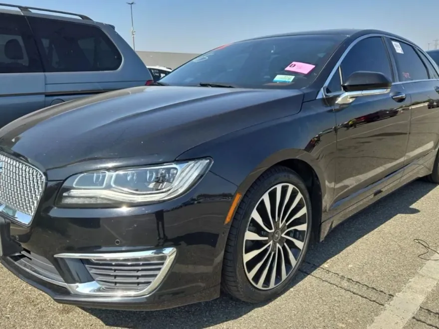 2018 Lincoln MKZ Black Label Hybrid photo 1