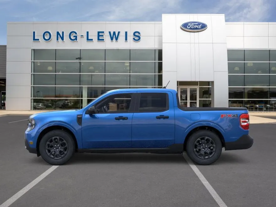 2025 Ford Maverick XLT photo 1