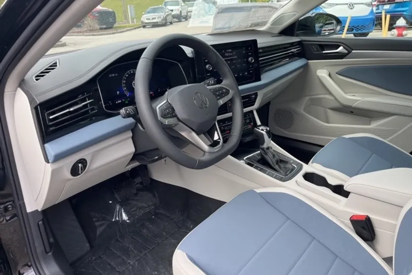 2026 Volkswagen Jetta 1.5T SE photo 1
