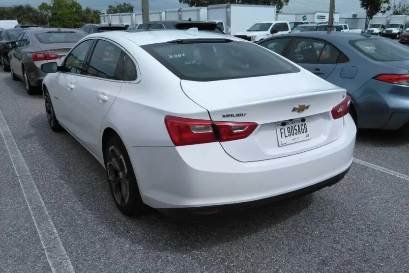 2023 Chevrolet Malibu 1LT photo 1
