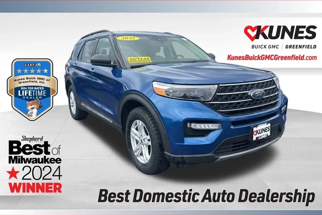 2021 Ford Explorer XLT photo 1