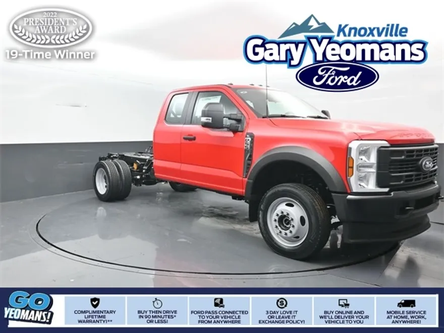 2025 Ford F-550 XL photo 1