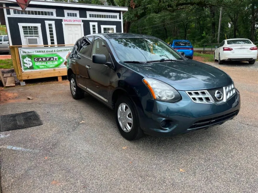 2015 Nissan Rogue Select S photo 1
