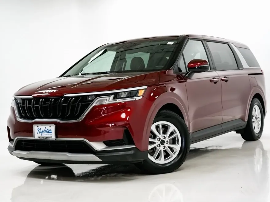 2022 Kia Carnival LXS photo 1